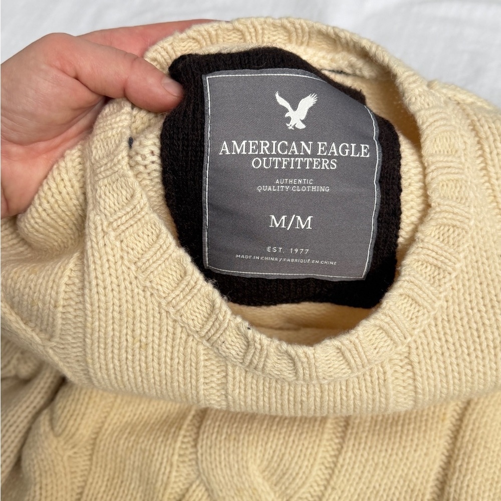 Vintage wool American Eagle Cream cable knit sweater with embroidered logo sz M - Picture 3 of 10